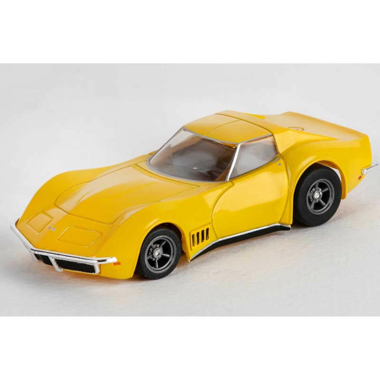 AFX America's Sports Car Chevy Corvette 32-Foot Mega G+ HO Slot Car Track Set w/Tri-Power - Image 3