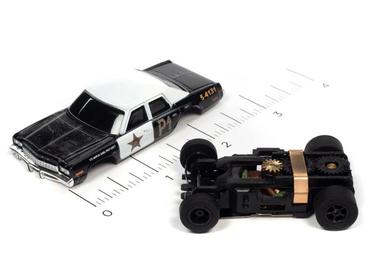 Auto World 1974 Dodge Monoco Bluesmobile Blues Brothers X-Traction R36 HO Slot Car - Image 3