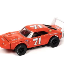 Auto World 1969 Dodge Daytona Bobby Isaac Stock Car Legends Xtraction HO Slot Car