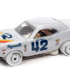 Auto World iWHEELS 1970 Plymouth Barracuda Swede Savage #42 Thunderjet HO Slot Car