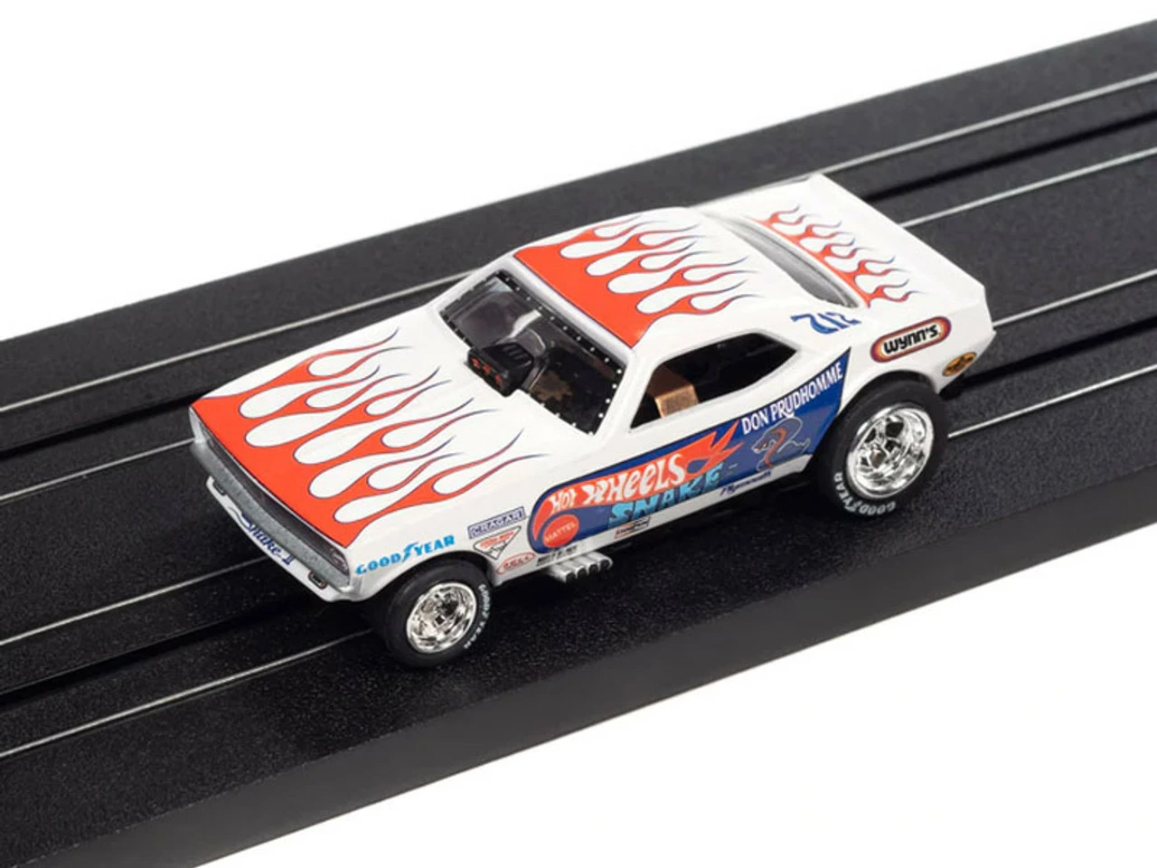 Auto World 1972 Plymouth Cuda Funny Car (White w/Flames) Don " The Snake" Prudhomme Snake II 4Gear Legends R1 HO Slot Car - Image 2