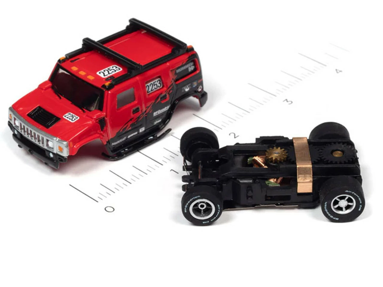 Auto World 2005 Hummer H2 (Red) Rally World Stage X-Traction HO Slot Car - Image 3
