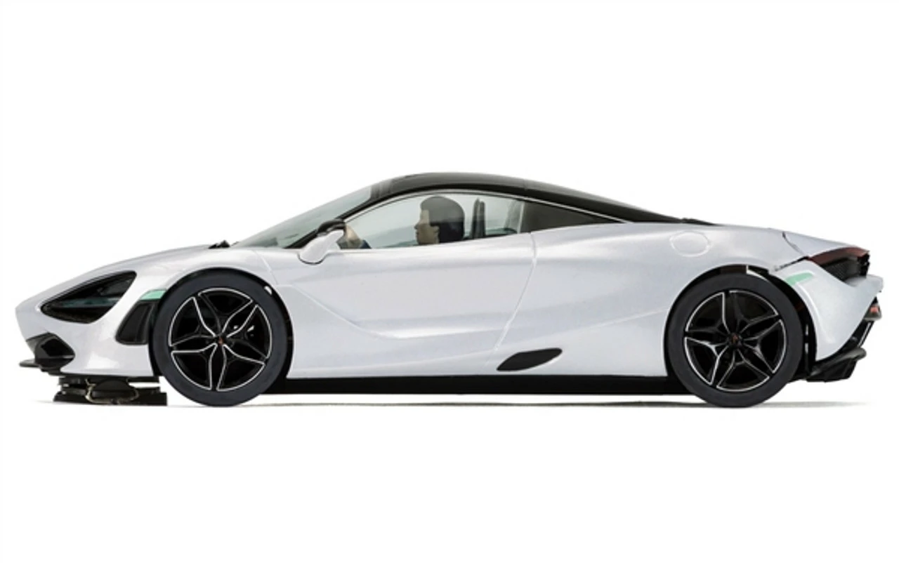 Scalextric McLaren 720s - Glacier White 1/32 Slot Car - Image 2