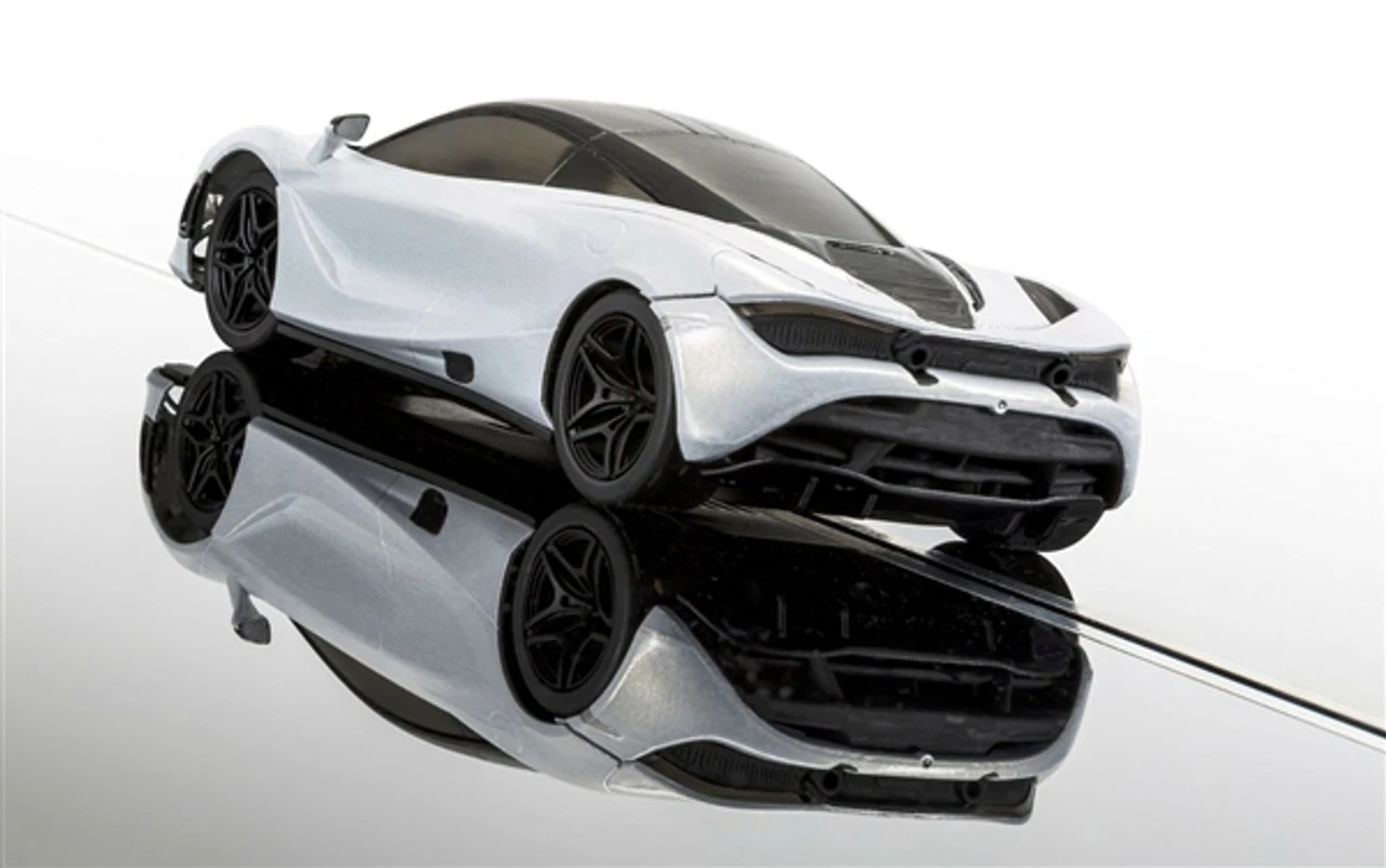 Scalextric McLaren 720s - Glacier White 1/32 Slot Car - Image 3